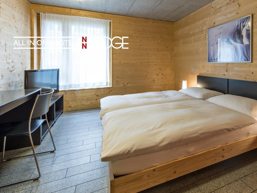 Lodge In One - / Swiss
