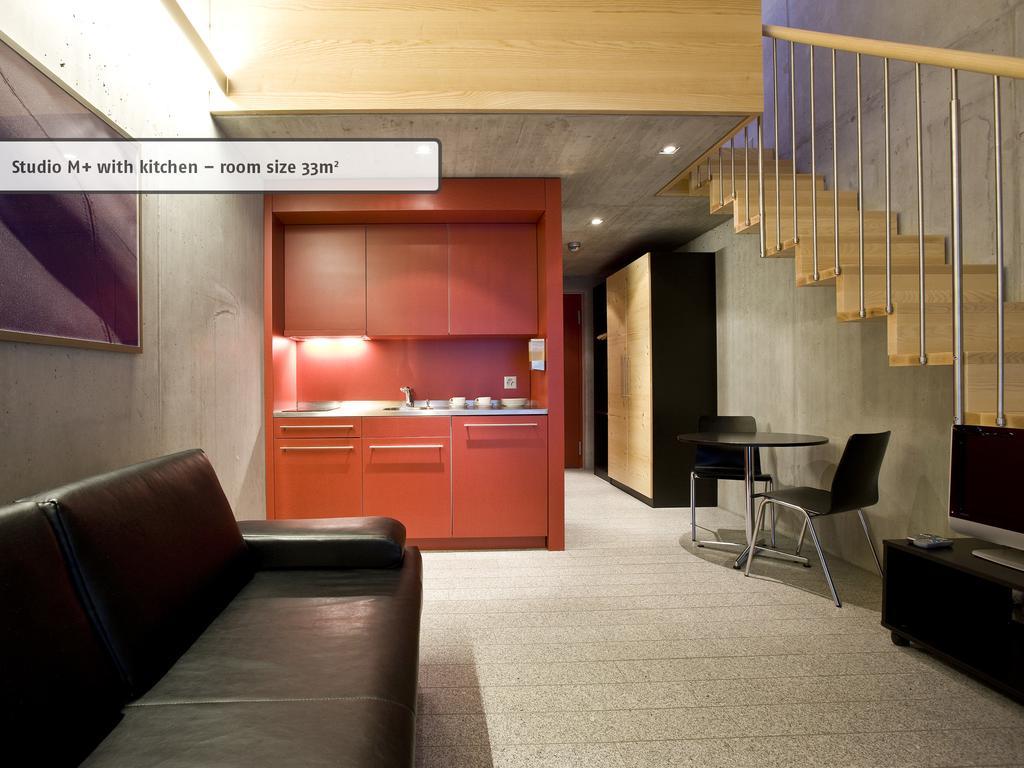 Lodge In One - / Swiss