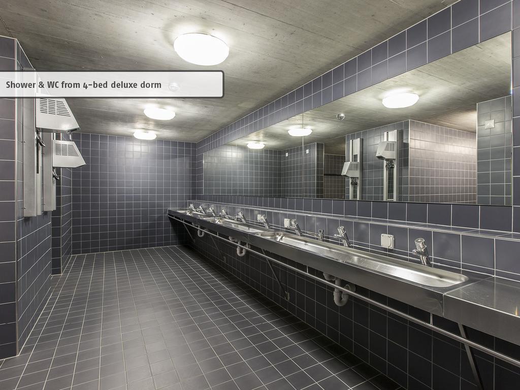 Lodge In One - / Swiss *