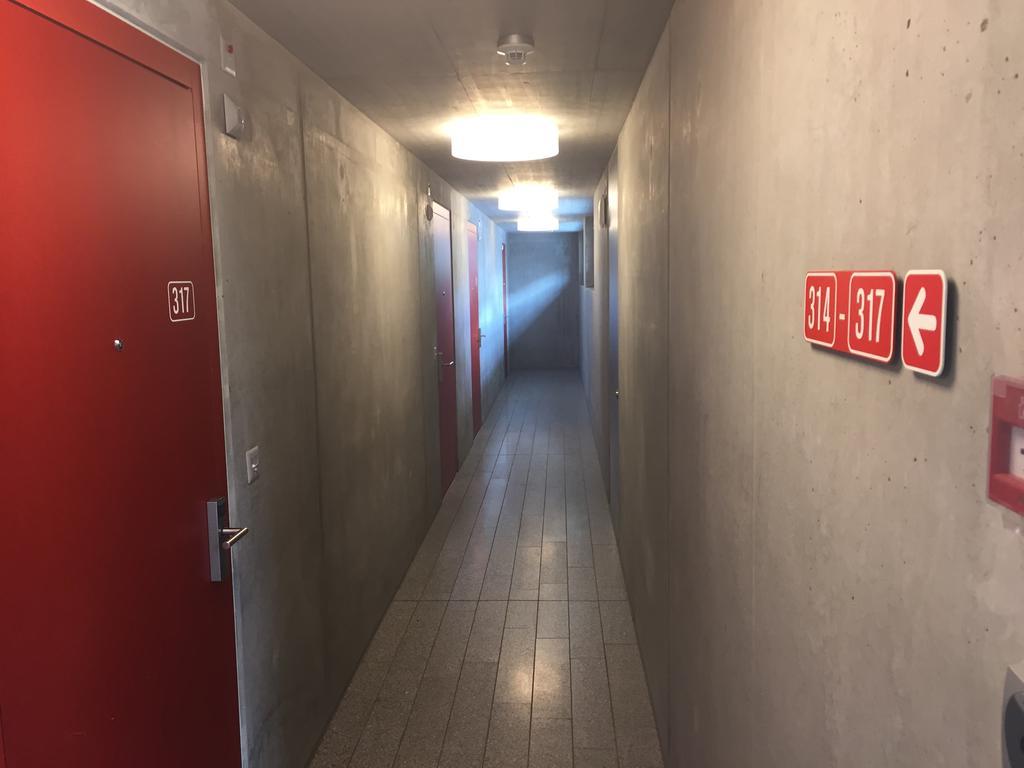 In One - / Swiss *